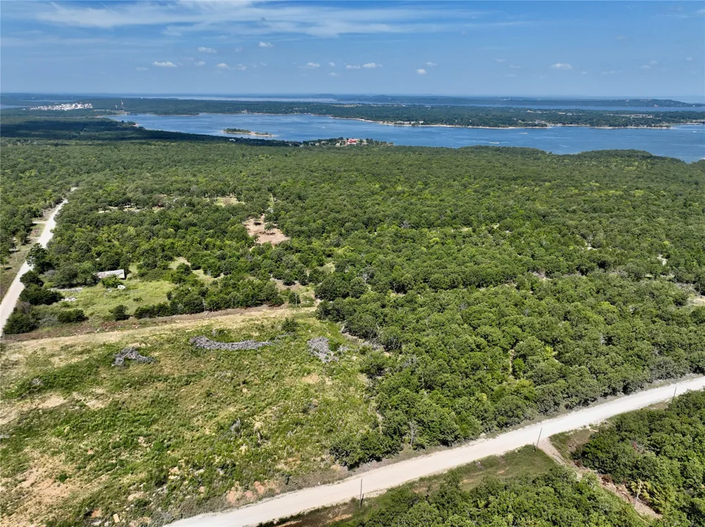 4230 ROAD Eufaula, OK 74432