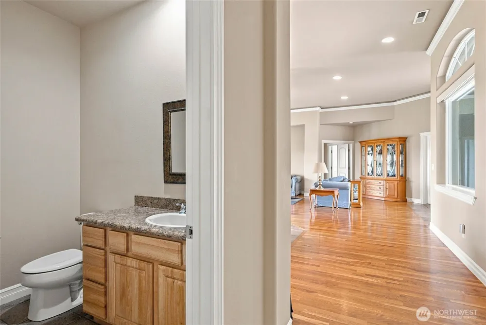 8071 Dune Lake Road SE Moses Lake, WA 98837