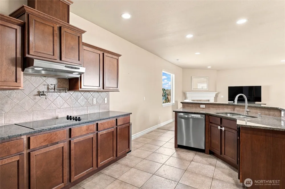 8071 Dune Lake Road SE Moses Lake, WA 98837