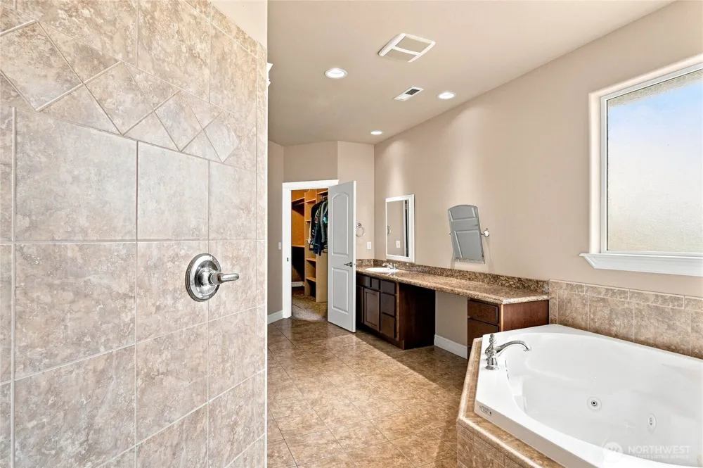 8071 Dune Lake Road SE Moses Lake, WA 98837