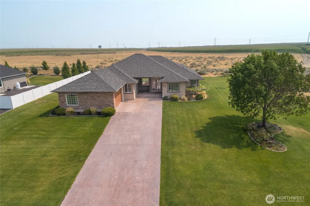 8071 Dune Lake Road SE Moses Lake, WA 98837