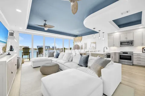 508 Harbor Boulevard #202