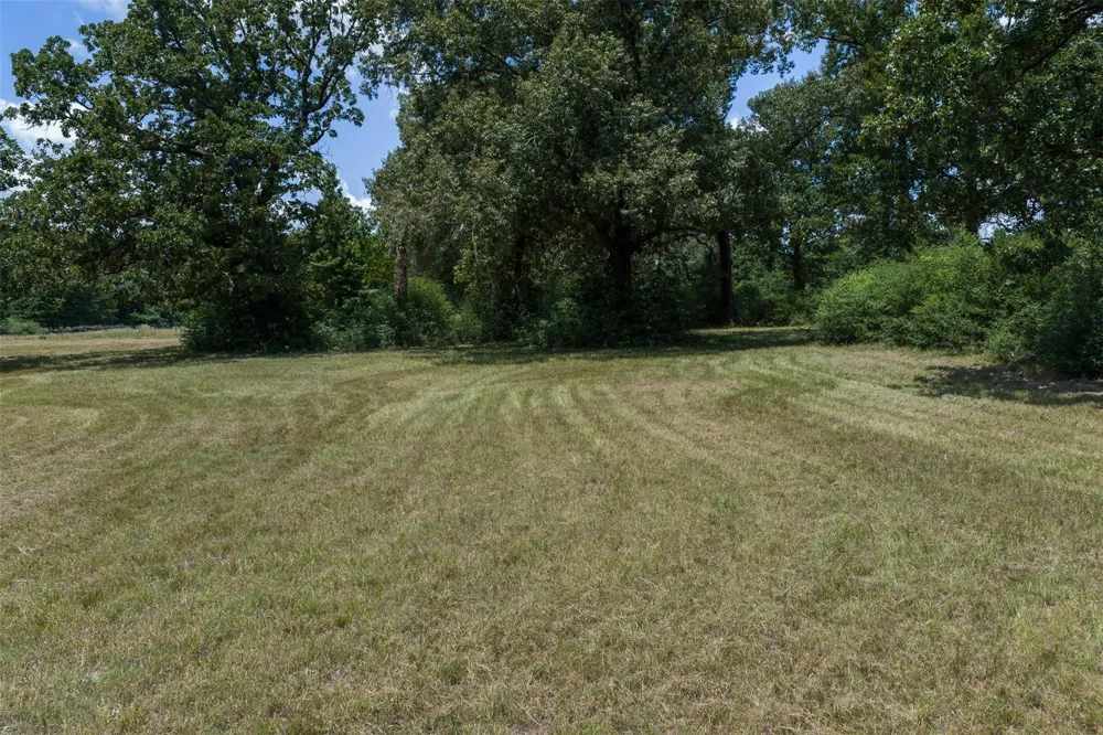 1852 County Road 202 Centerville, TX 75833