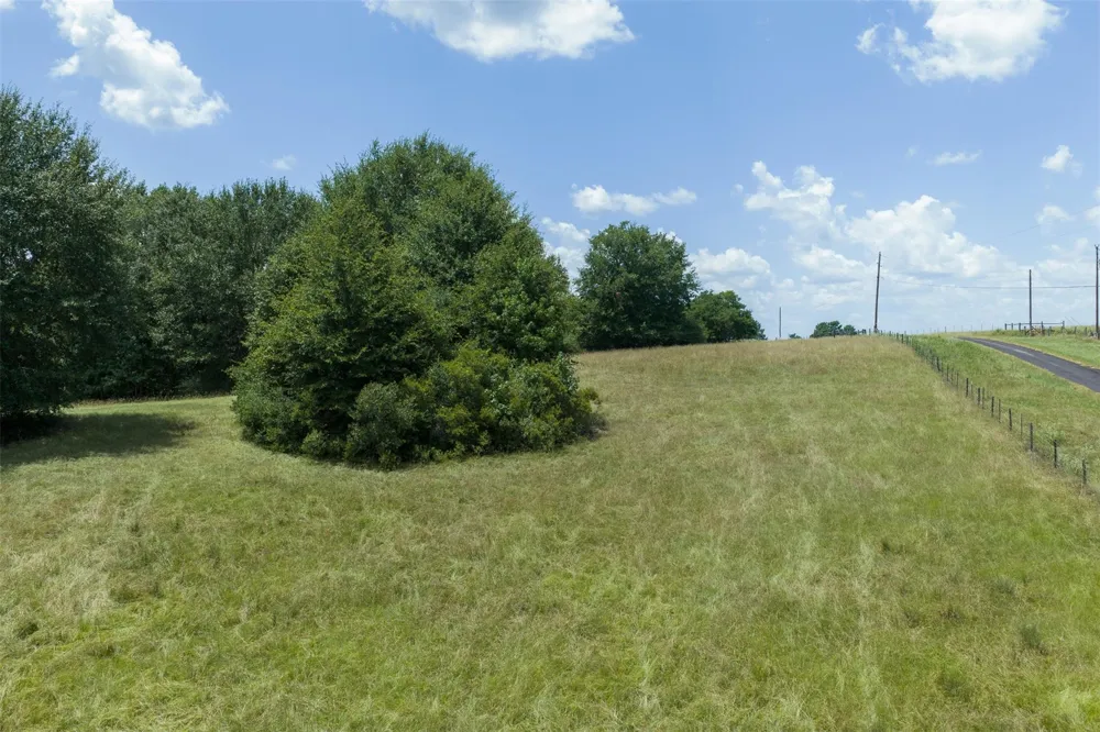 1852 County Road 202 Centerville, TX 75833