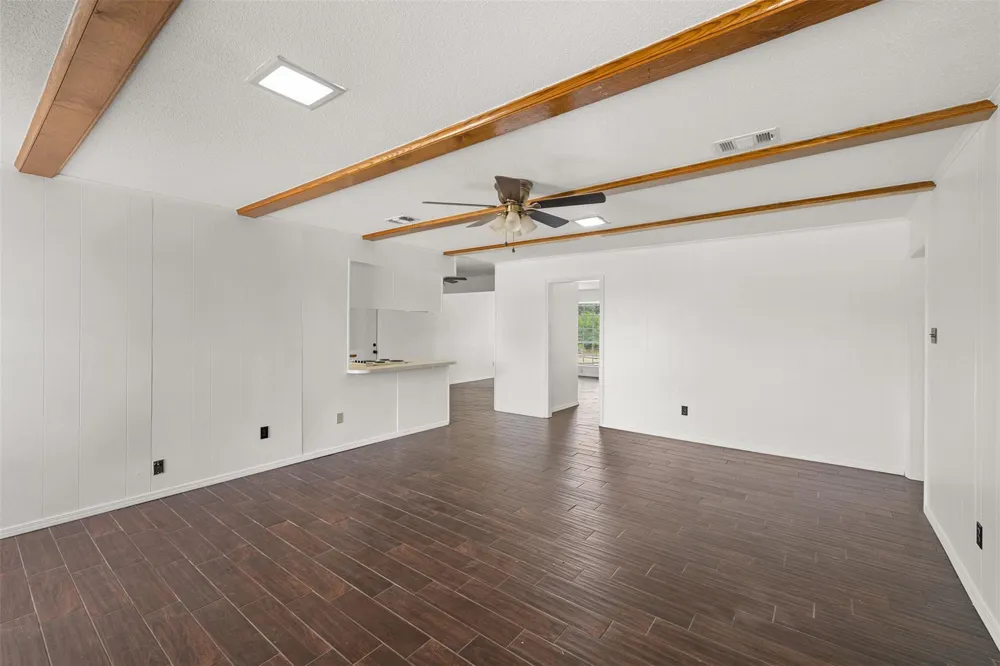 1852 County Road 202 Centerville, TX 75833