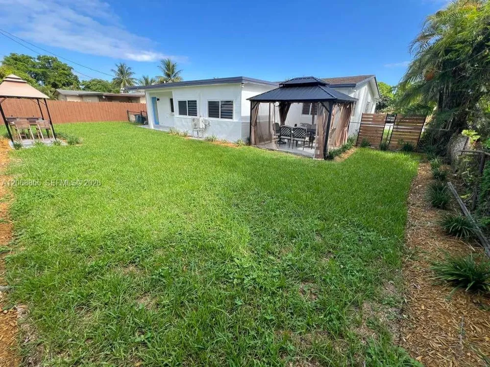 6220 NW 19th St Sunrise, FL 33313
