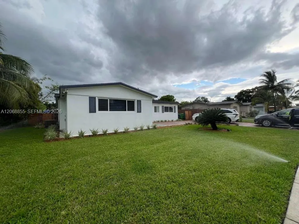 6220 NW 19th St Sunrise, FL 33313