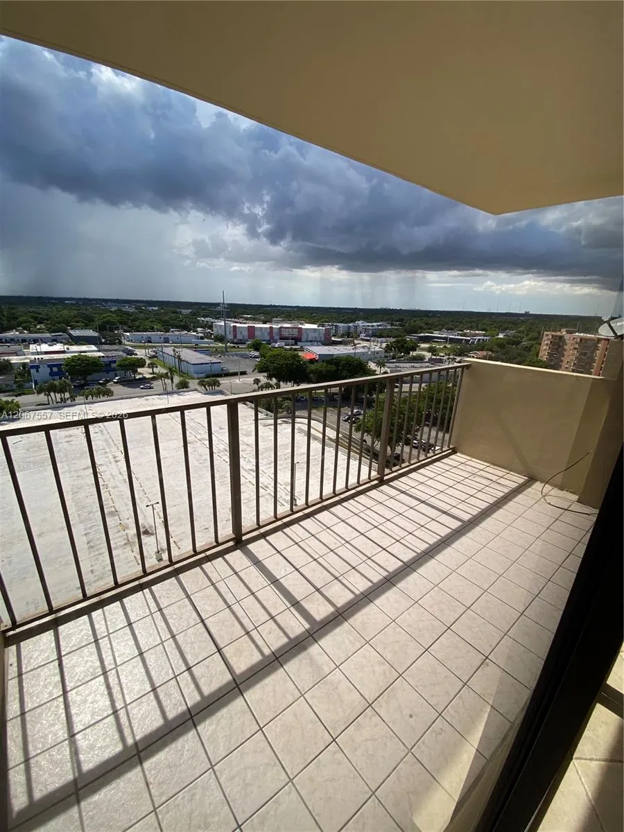 1470 NE 123rd St #A1406 North Miami, FL 33161