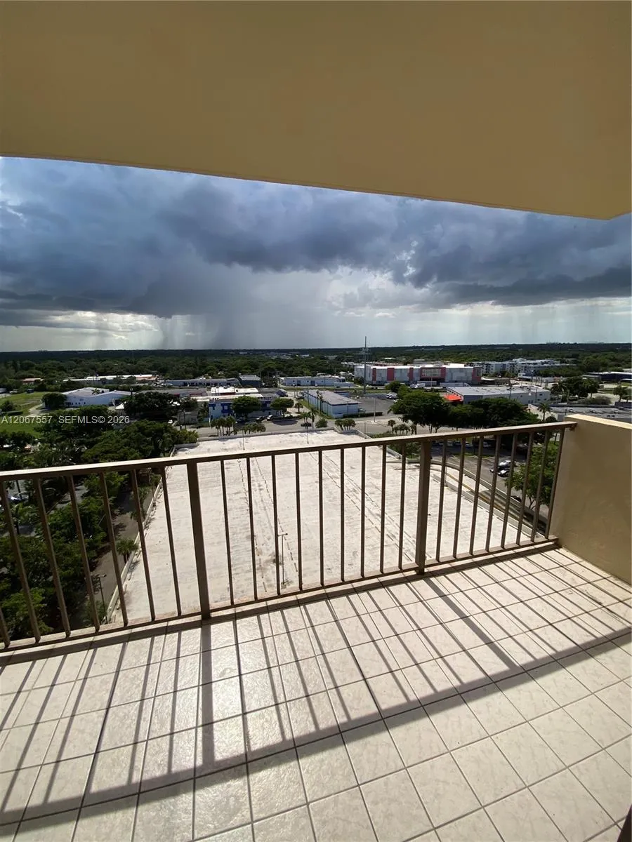 1470 NE 123rd St #A1406 North Miami, FL 33161