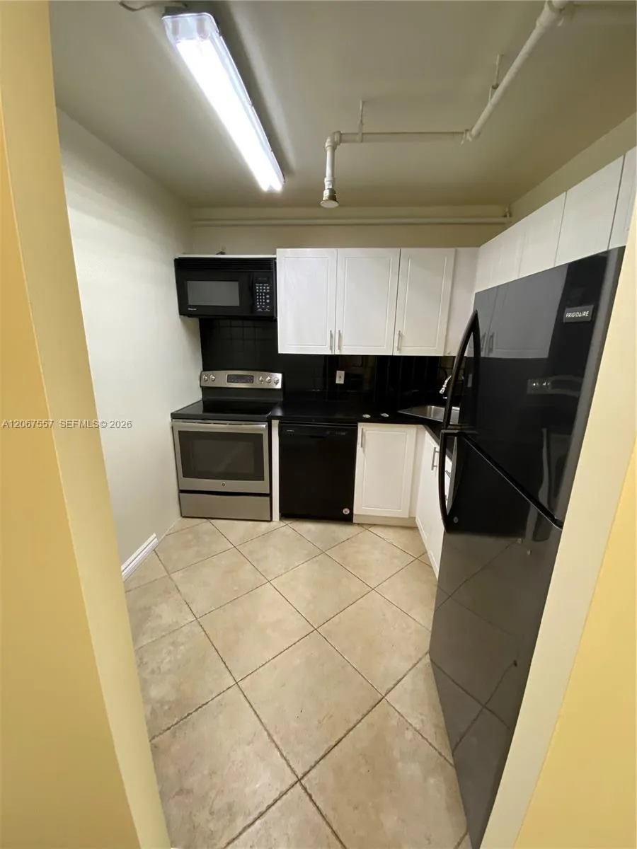1470 NE 123rd St #A1406 North Miami, FL 33161