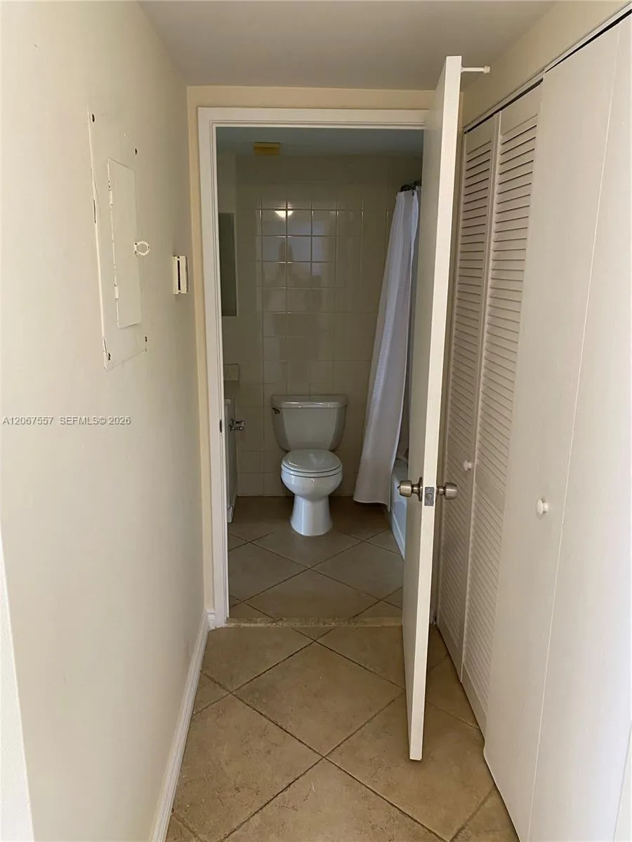 1470 NE 123rd St #A1406 North Miami, FL 33161