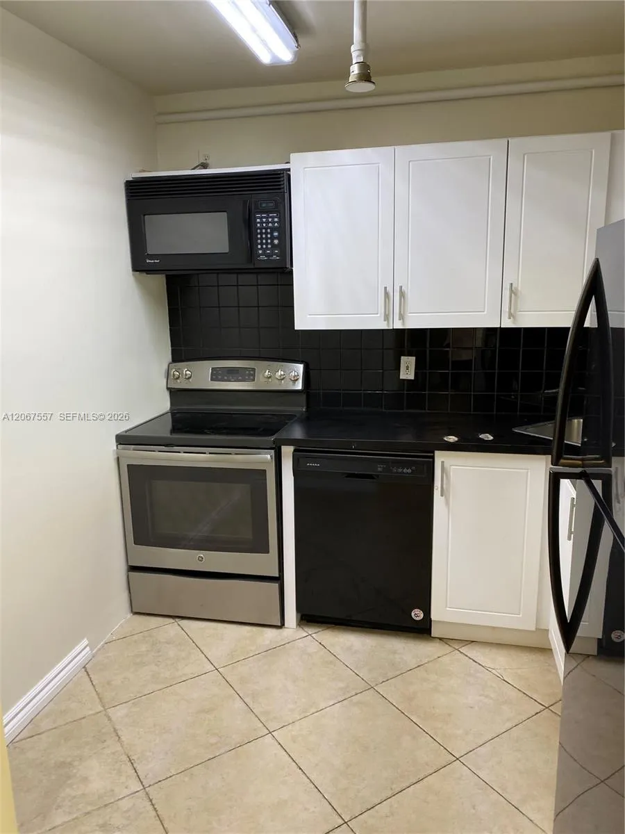 1470 NE 123rd St #A1406 North Miami, FL 33161