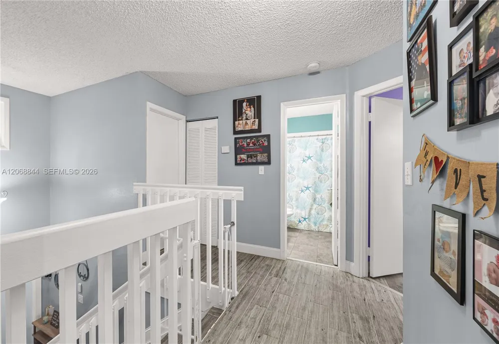 7216 SW 44th Ct Davie, FL 33314