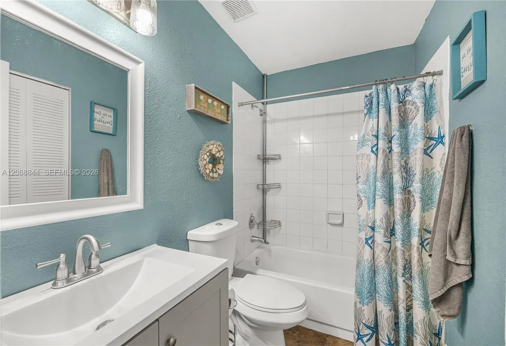 7216 SW 44th Ct Davie, FL 33314