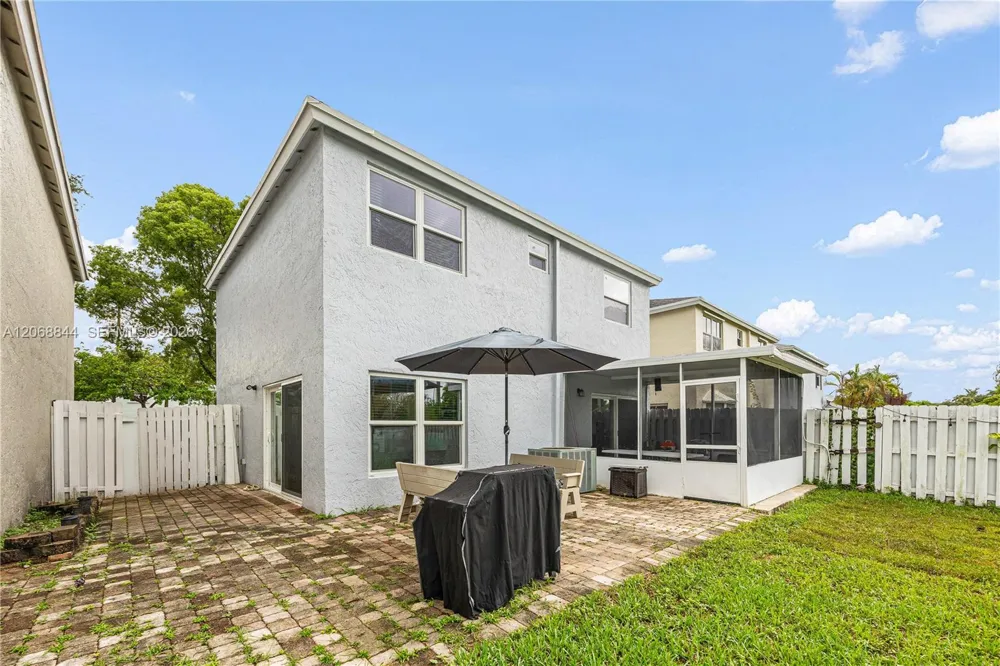 7216 SW 44th Ct Davie, FL 33314