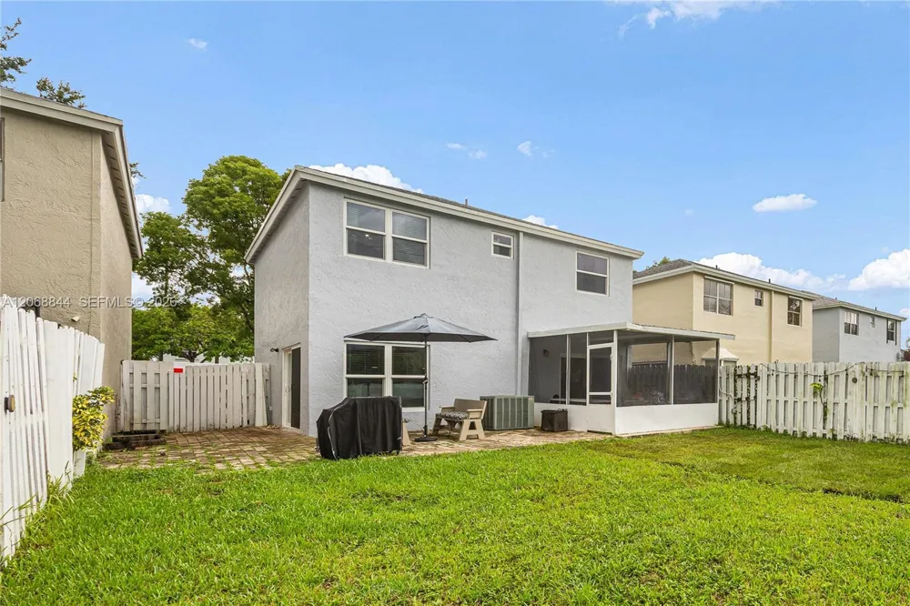 7216 SW 44th Ct Davie, FL 33314