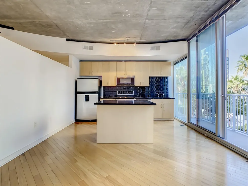 155 S COURT AVENUE #1106 Orlando, FL 32801