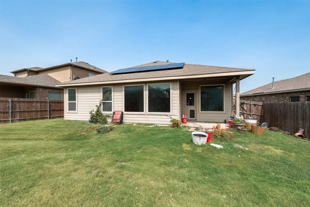 1733 Falling Star Drive Fort Worth, TX 76052