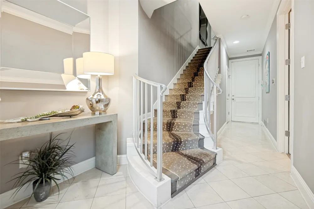 2716 Hibernia Street Dallas, TX 75204