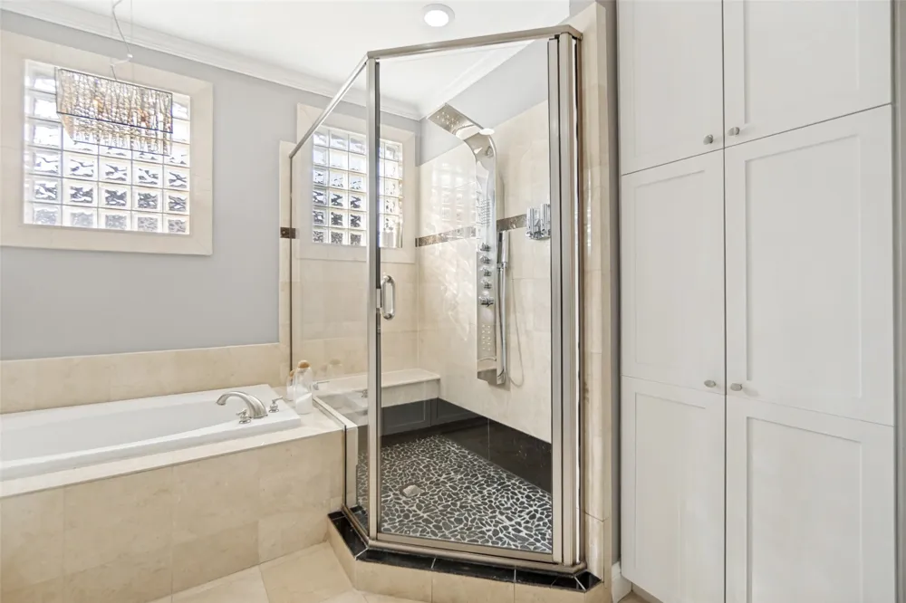2716 Hibernia Street Dallas, TX 75204
