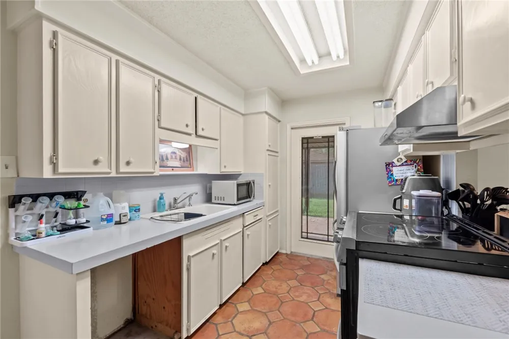 3218 Kennsington Court Corpus Christi, TX 78414
