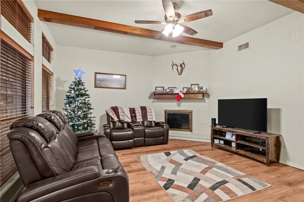 3218 Kennsington Court Corpus Christi, TX 78414