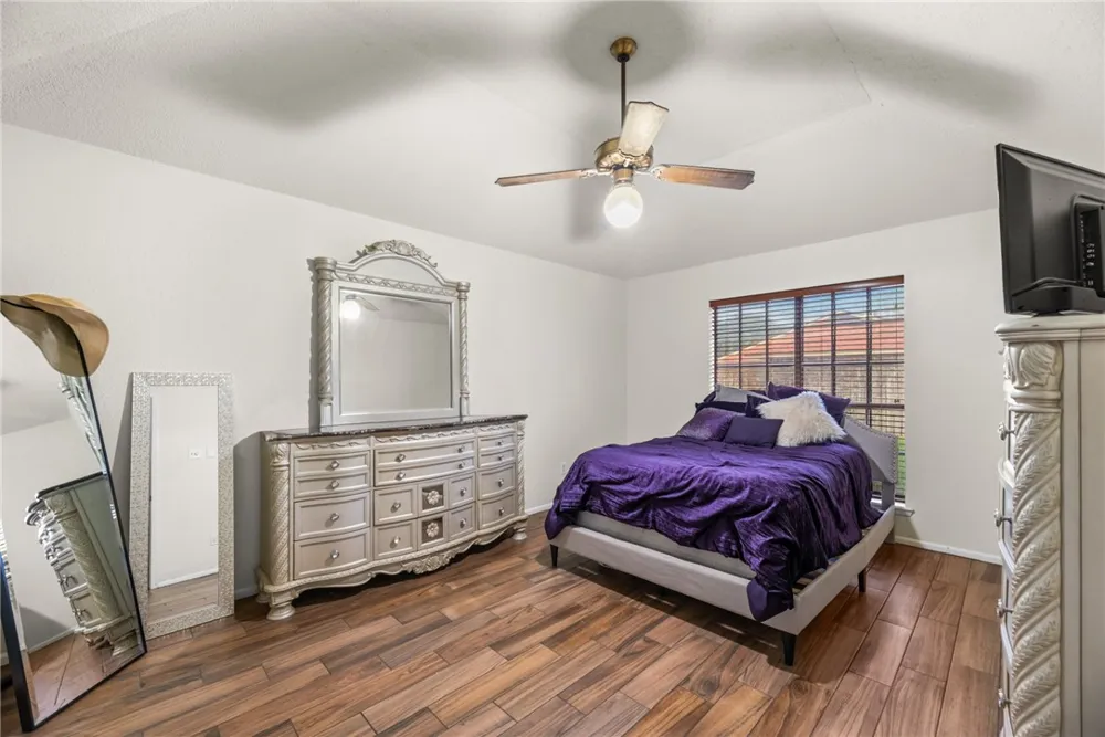 3218 Kennsington Court Corpus Christi, TX 78414