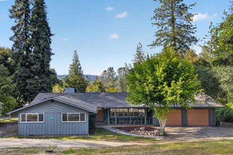 49947 Road 426