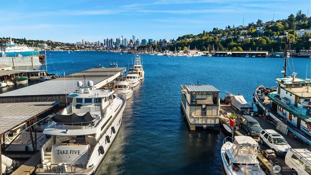 1301 Northlake Way Seattle, WA 98103