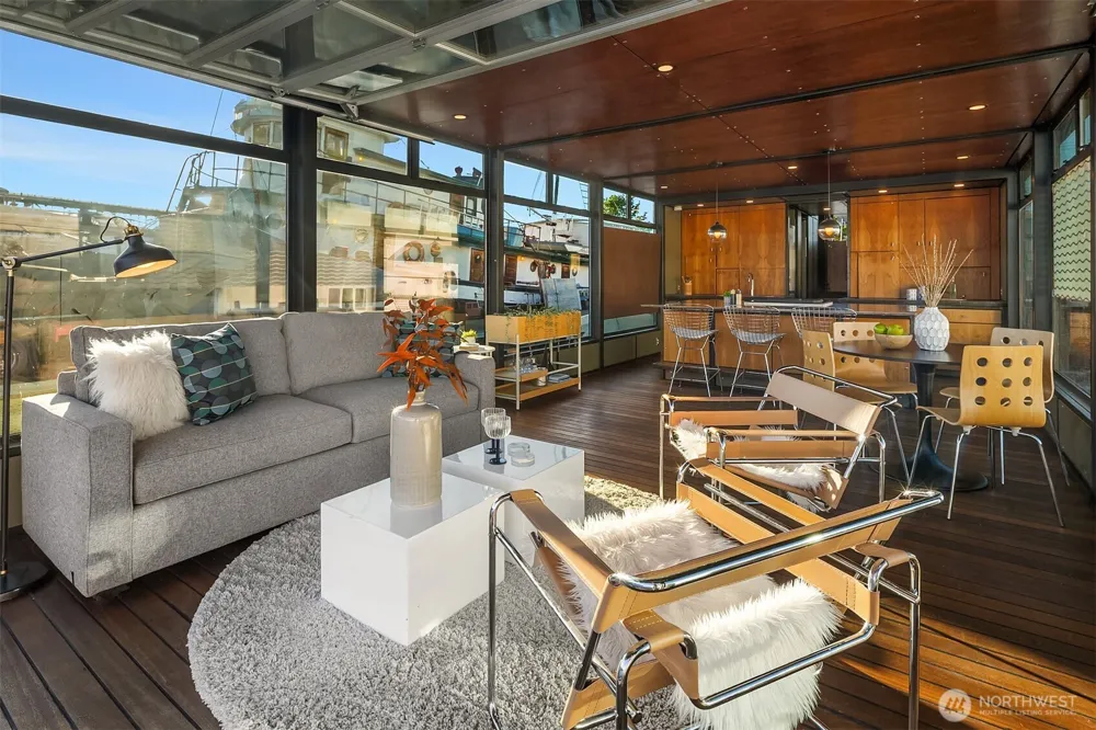 1301 Northlake Way Seattle, WA 98103
