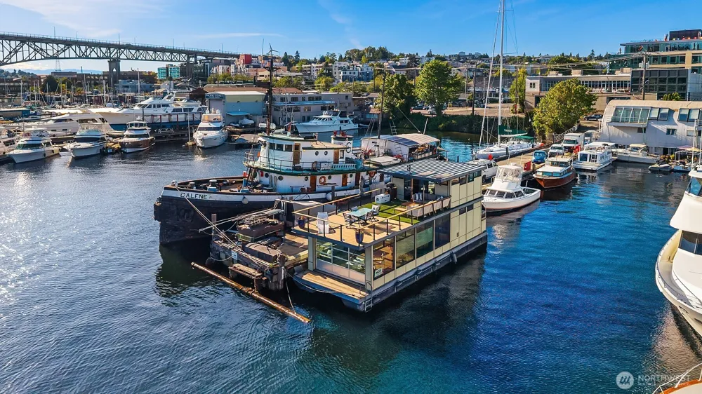 1301 Northlake Way Seattle, WA 98103