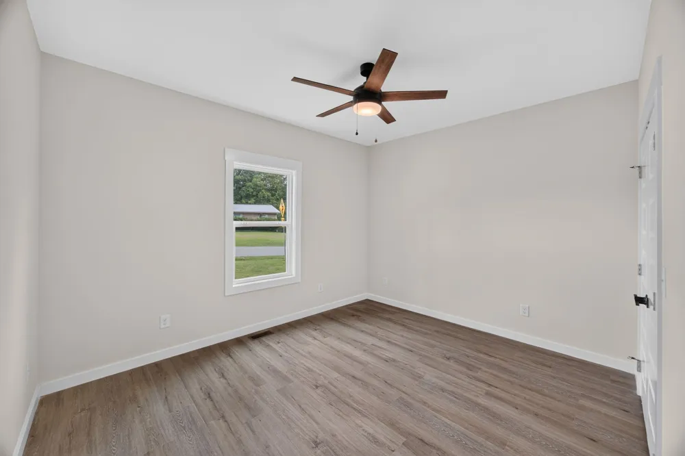 8634 Holmes Creek Rd Smithville, TN 37166
