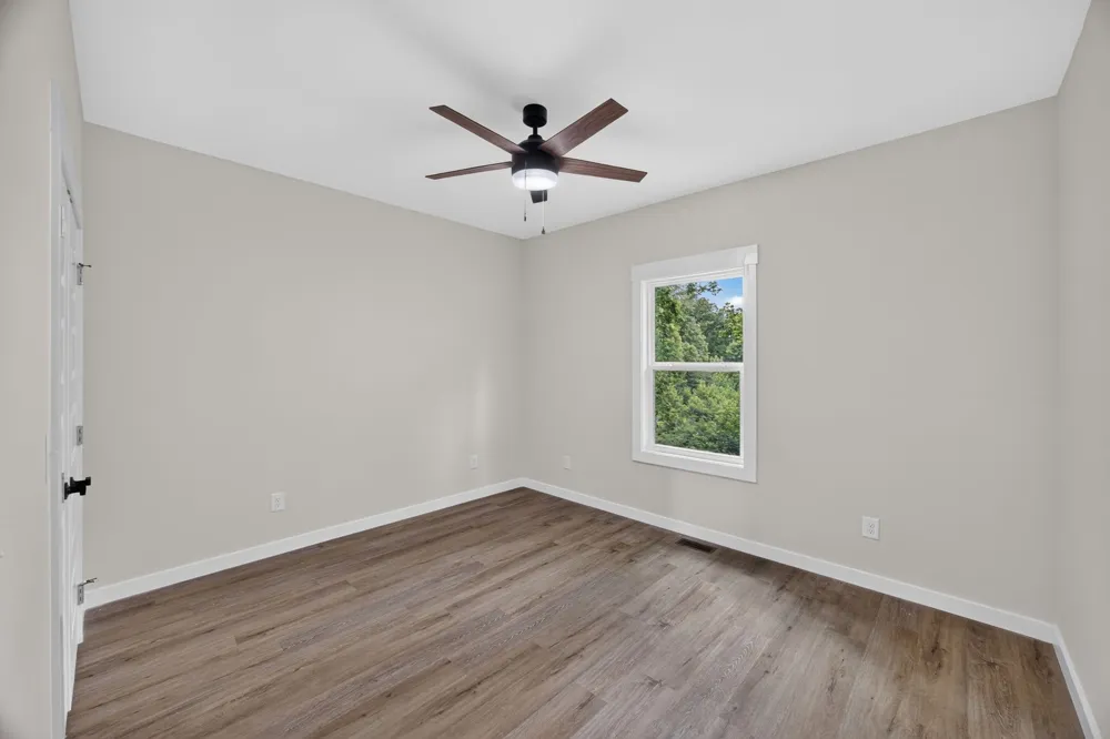 8634 Holmes Creek Rd Smithville, TN 37166