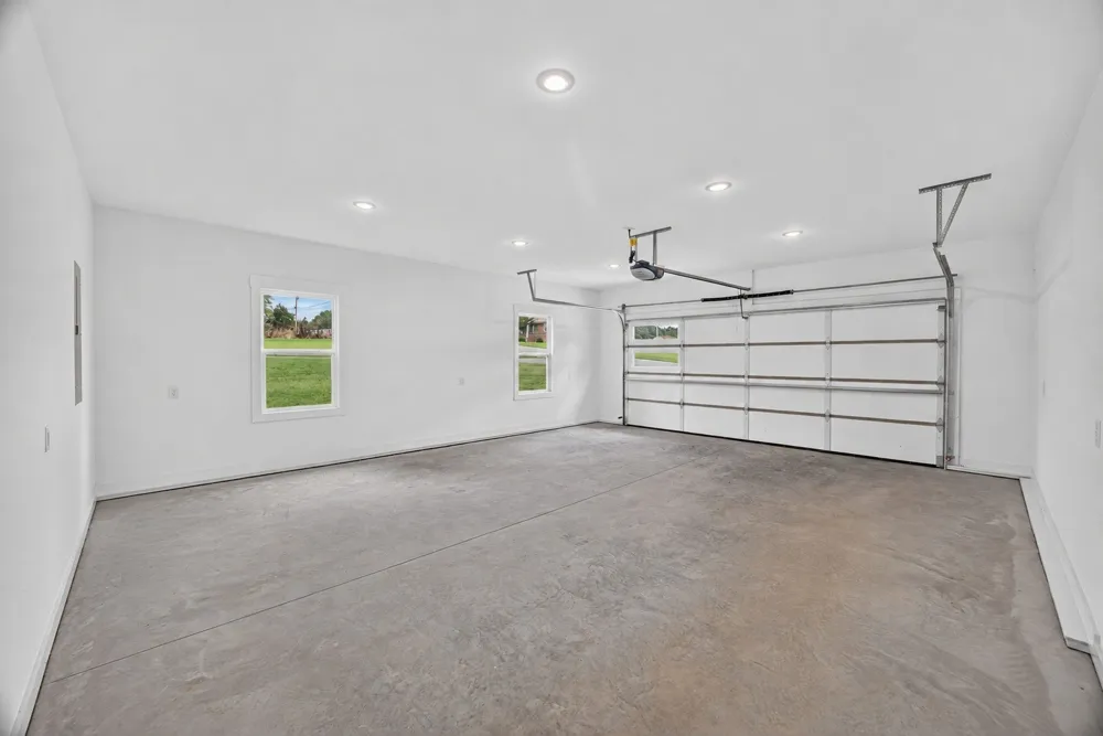 8634 Holmes Creek Rd Smithville, TN 37166