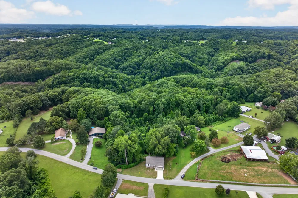 8634 Holmes Creek Rd Smithville, TN 37166