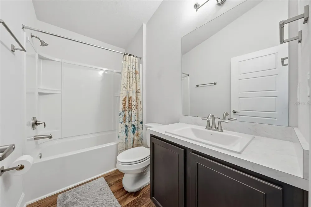 8058 BELSAY CIRCLE Jacksonville, FL 32219