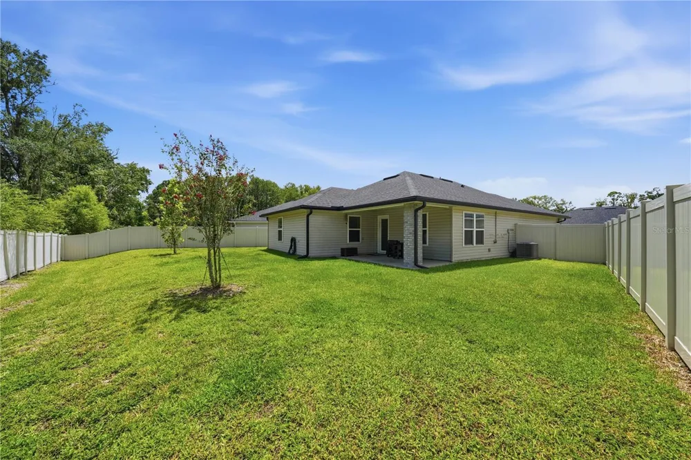 8058 BELSAY CIRCLE Jacksonville, FL 32219