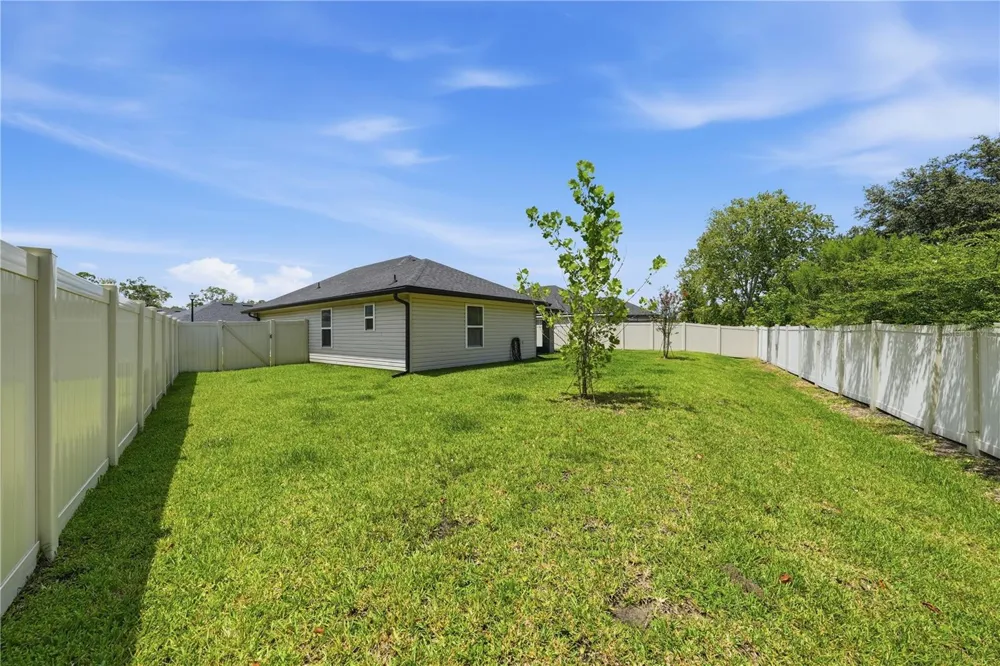8058 BELSAY CIRCLE Jacksonville, FL 32219