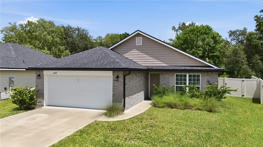 8058 BELSAY CIRCLE Jacksonville, FL 32219