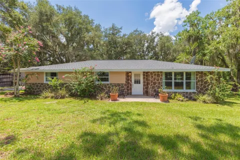 8719 HANDCART ROAD