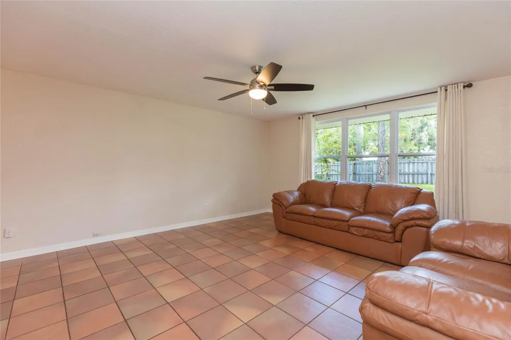 8719 HANDCART ROAD Wesley Chapel, FL 33545