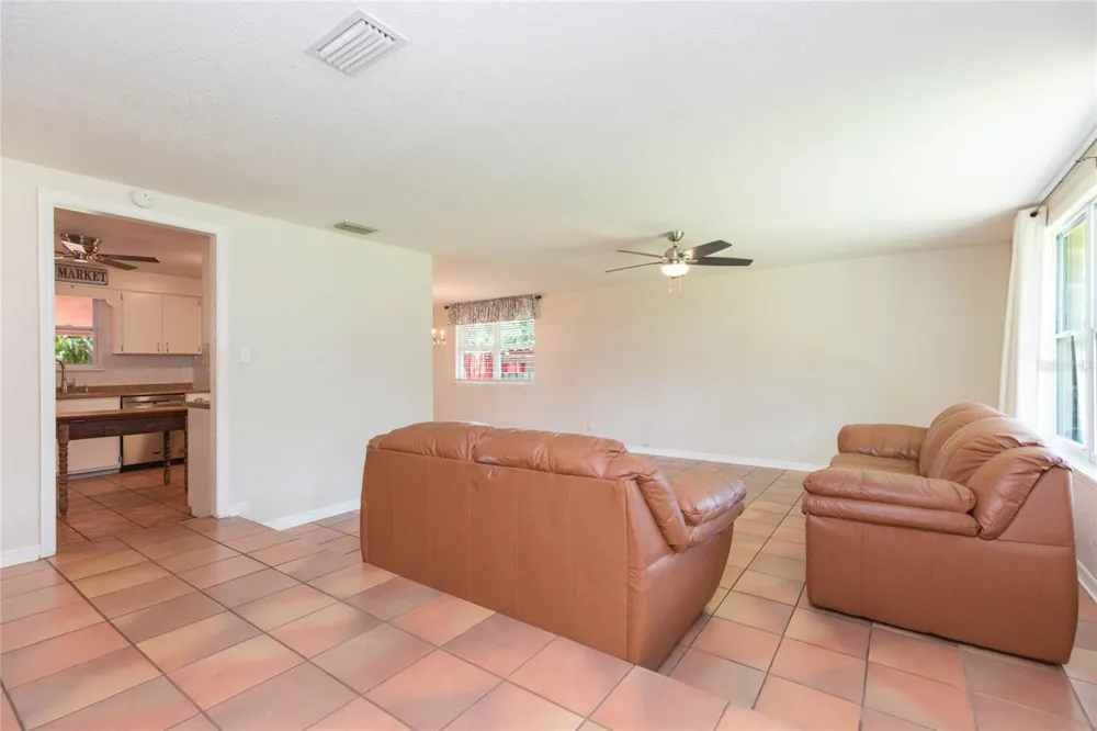 8719 HANDCART ROAD Wesley Chapel, FL 33545