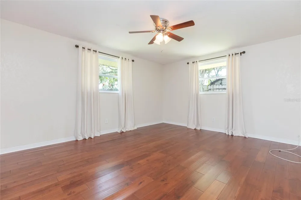 8719 HANDCART ROAD Wesley Chapel, FL 33545