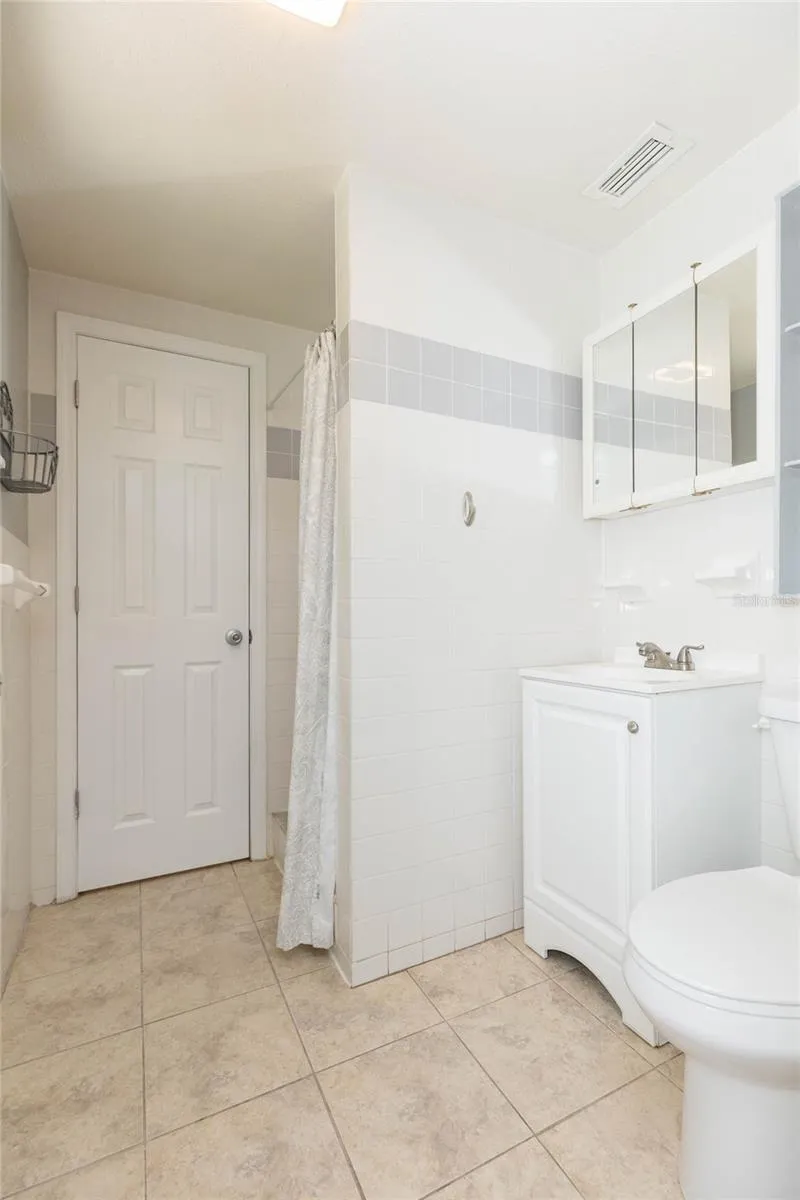 8719 HANDCART ROAD Wesley Chapel, FL 33545