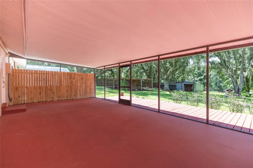8719 HANDCART ROAD Wesley Chapel, FL 33545