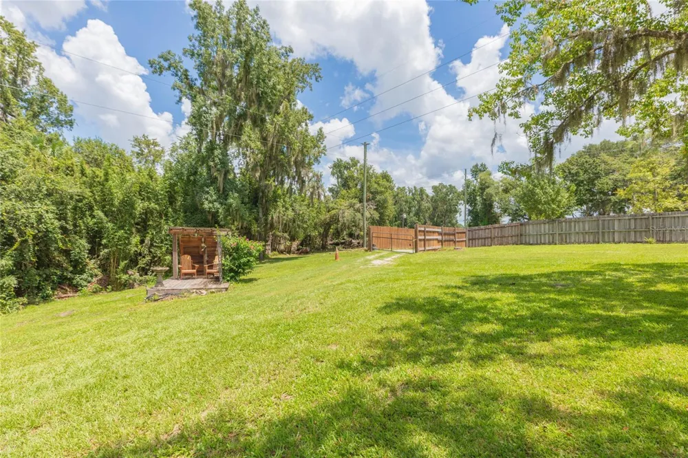 8719 HANDCART ROAD Wesley Chapel, FL 33545