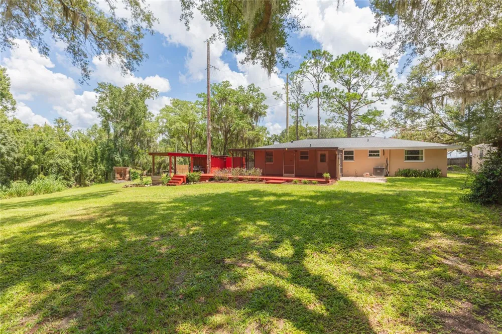 8719 HANDCART ROAD Wesley Chapel, FL 33545