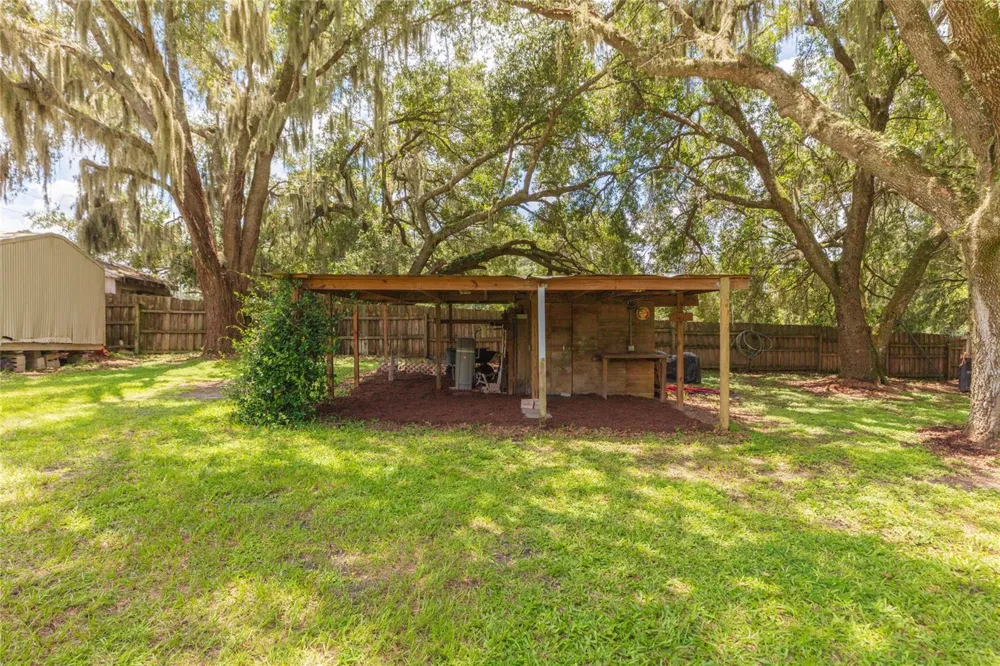 8719 HANDCART ROAD Wesley Chapel, FL 33545