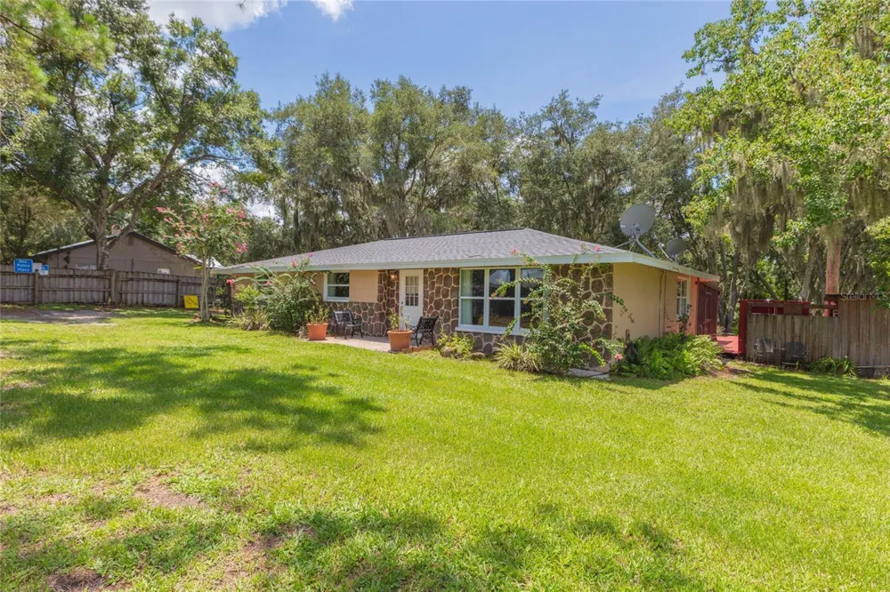 8719 HANDCART ROAD Wesley Chapel, FL 33545