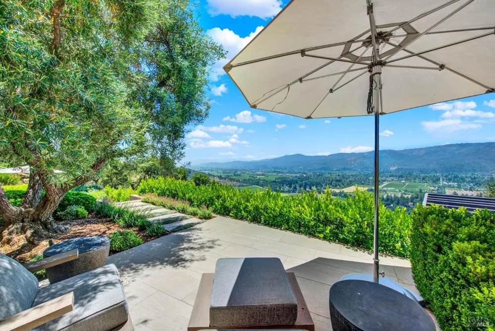 860 Meadowood Lane St. Helena, CA 94574